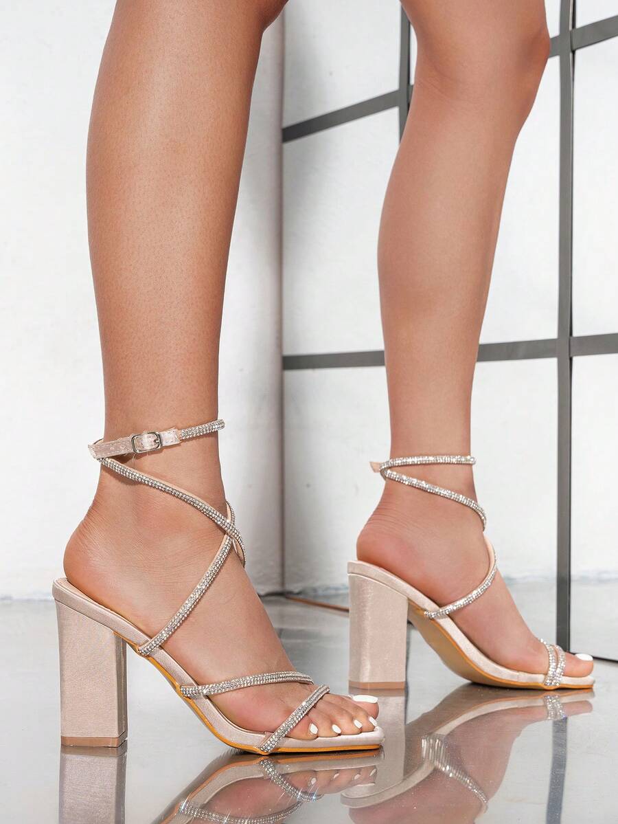 Womens Rhinestone Strappy Squa - Sandal Strappy Heeled reseña y precio