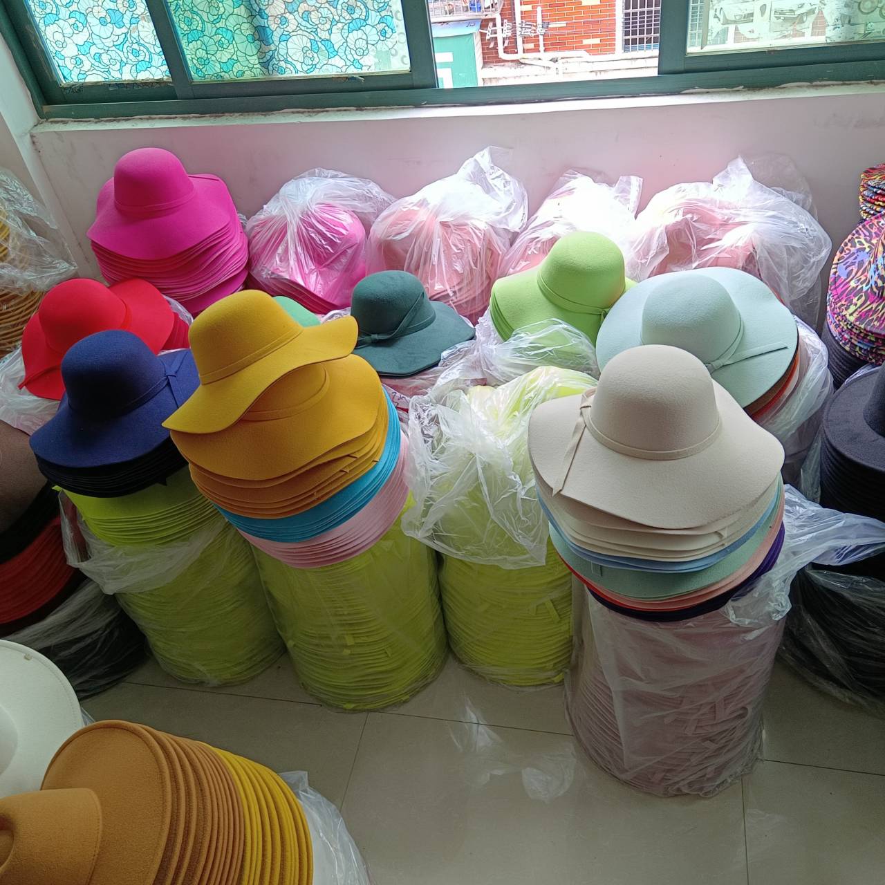 White Dome-shaped Ladies' Hat  - Hat Floppy Wide reseña y precio